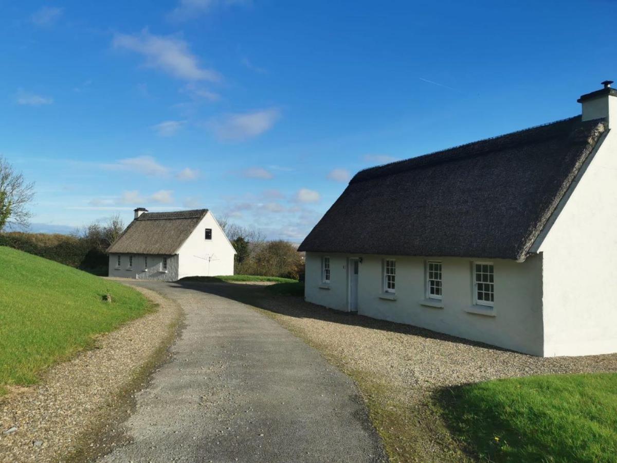 Corofin Lake Cottages Corofin (Clare) Exterior foto